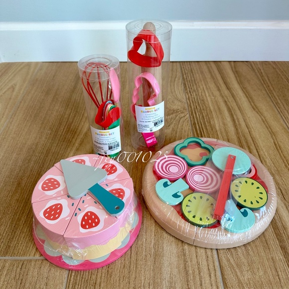 Target Bullseye Kid's Wood Food Play Kitchen Toy Bundle - Picture 2 of 13